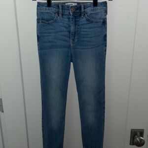 Abercrombie High Rise Jean Legging